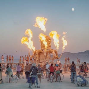 Фестиваль Burning Man 2020: неделя без правил и ограничений в пустыне Невады