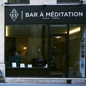 Первый бар для медитаций открыли в Париже