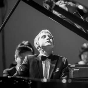 Российский пианист-виртуоз Дмитрий Маслеев даст единственный концерт в Дубае